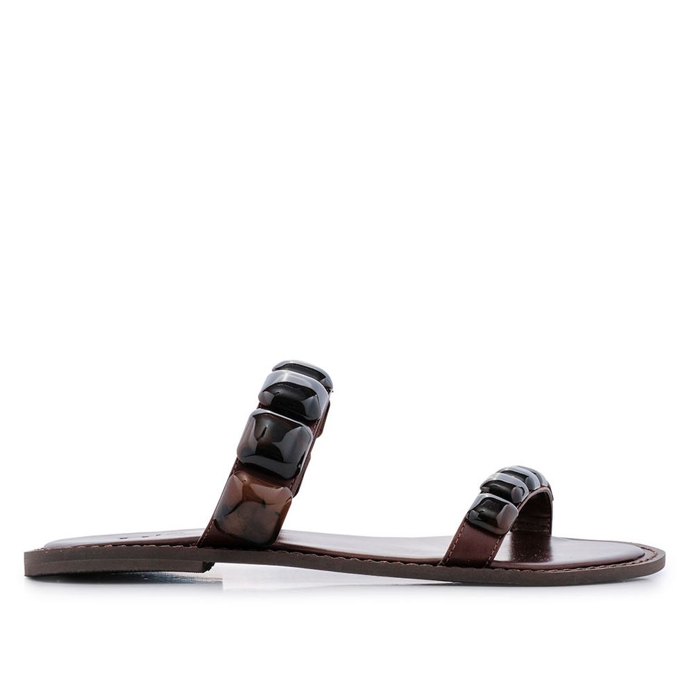 sandalia-m|s-bulgari-cacau-rasteira-com-pedraria-1 sandalia-m|s-bulgari-cacau-rasteira-com-pedraria-1